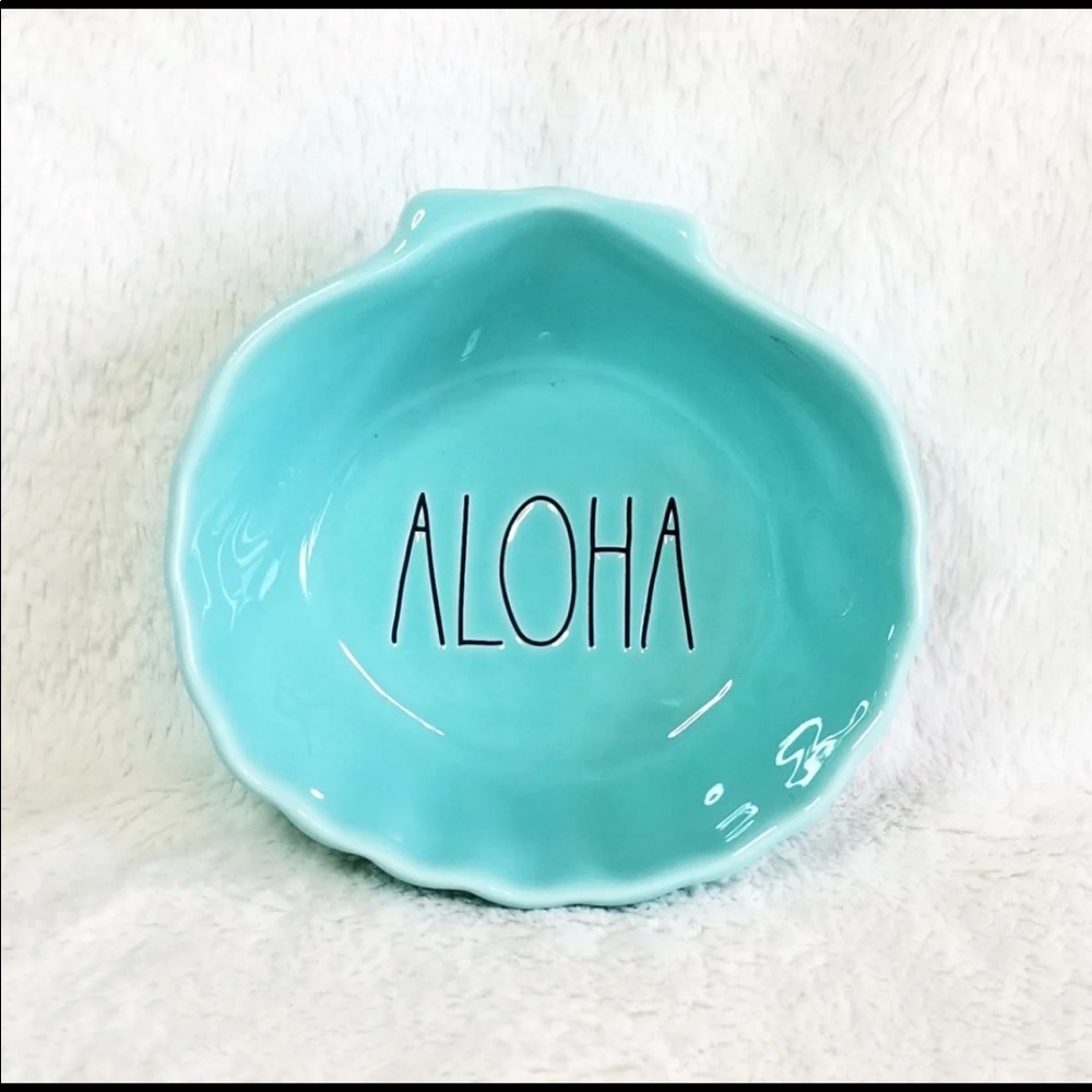 Rae Dunn ALOHA shell bowl